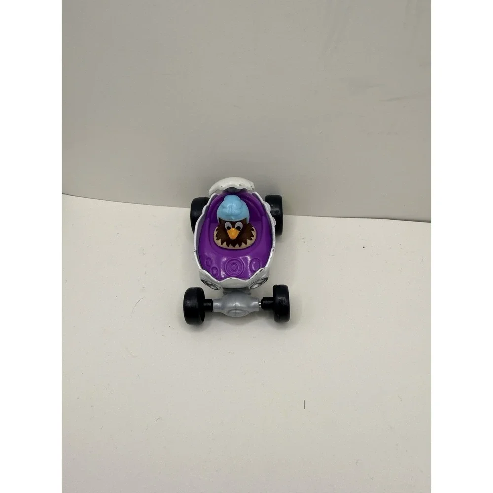 Disney Clara Clucks Coupe Mickey & the Roadster Racers White Egg Purple‎ Diecast